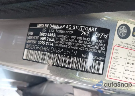 2013 Mercedes-Benz C 250 Sport z USA, uszkodzony, nr VIN WDDGF4HB6DA846519